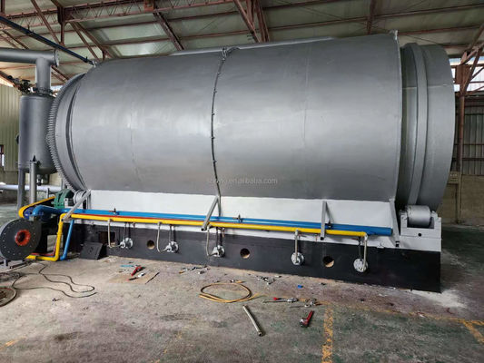 2800mm*7700mm Μηχανή πυρόλυσης από τα σκουπίδια ελαστικών σε πετρέλαιο για βιώσιμη χρήση πόρων